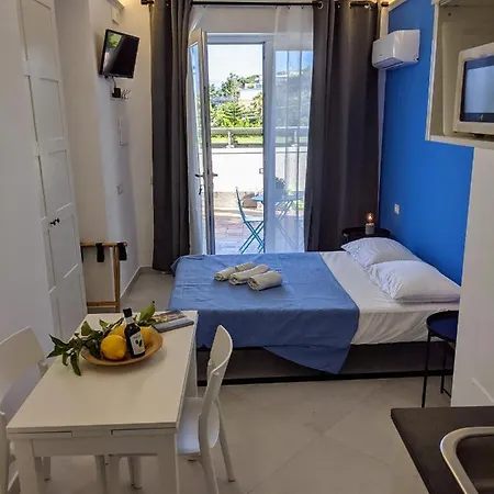Punticello House Apartment Procida Exterior photo